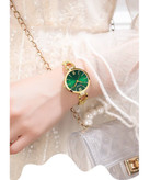 ساعت مچی زنانه کارن مدل 9092 CURREN BLANCHE مدل کلاسیک و شیک