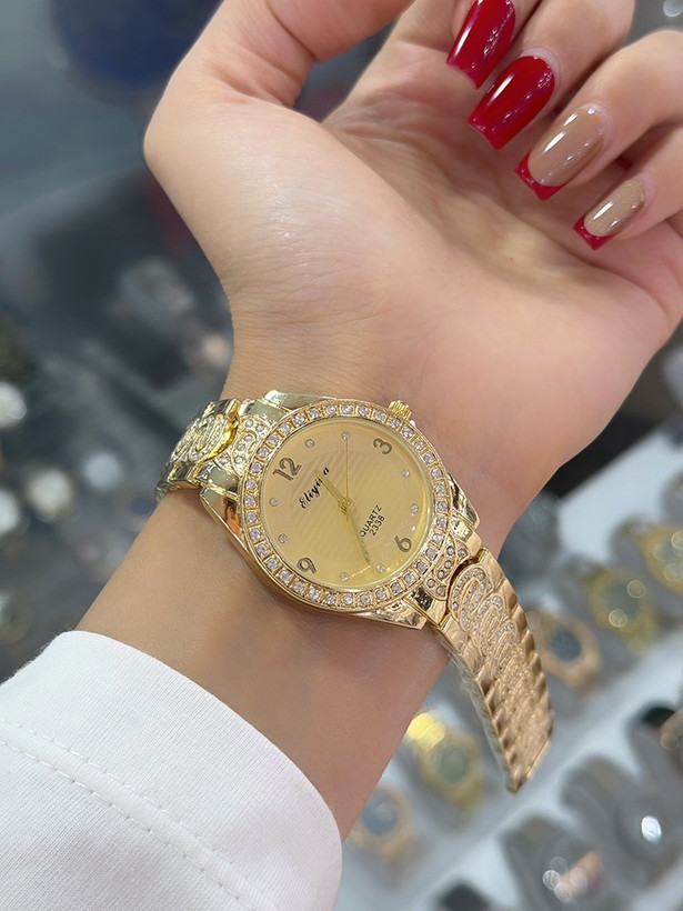 ساعتهای مجلسی زنانه برند الینا (Eliyina) با طراحی خیرهکننده و پوشش کامل نگین