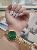 ساعت مچی زنانه مدل HONGRUI. 4006464 با بند دستبندی طلایی و صفحه رنگی (پک ۴ رنگ)