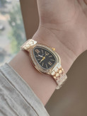 ساعت مچی زنانه Aoqili نگیندار مدل Serpenti،. 5757229àبند فلزی طرح لانهزنبوری، صفحه بیضی